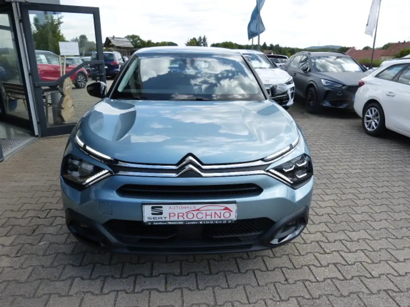 Citroen C4 Feel Citroen C4 Lim. 1.2L PureTech 131PS FEEL Bleu - 2