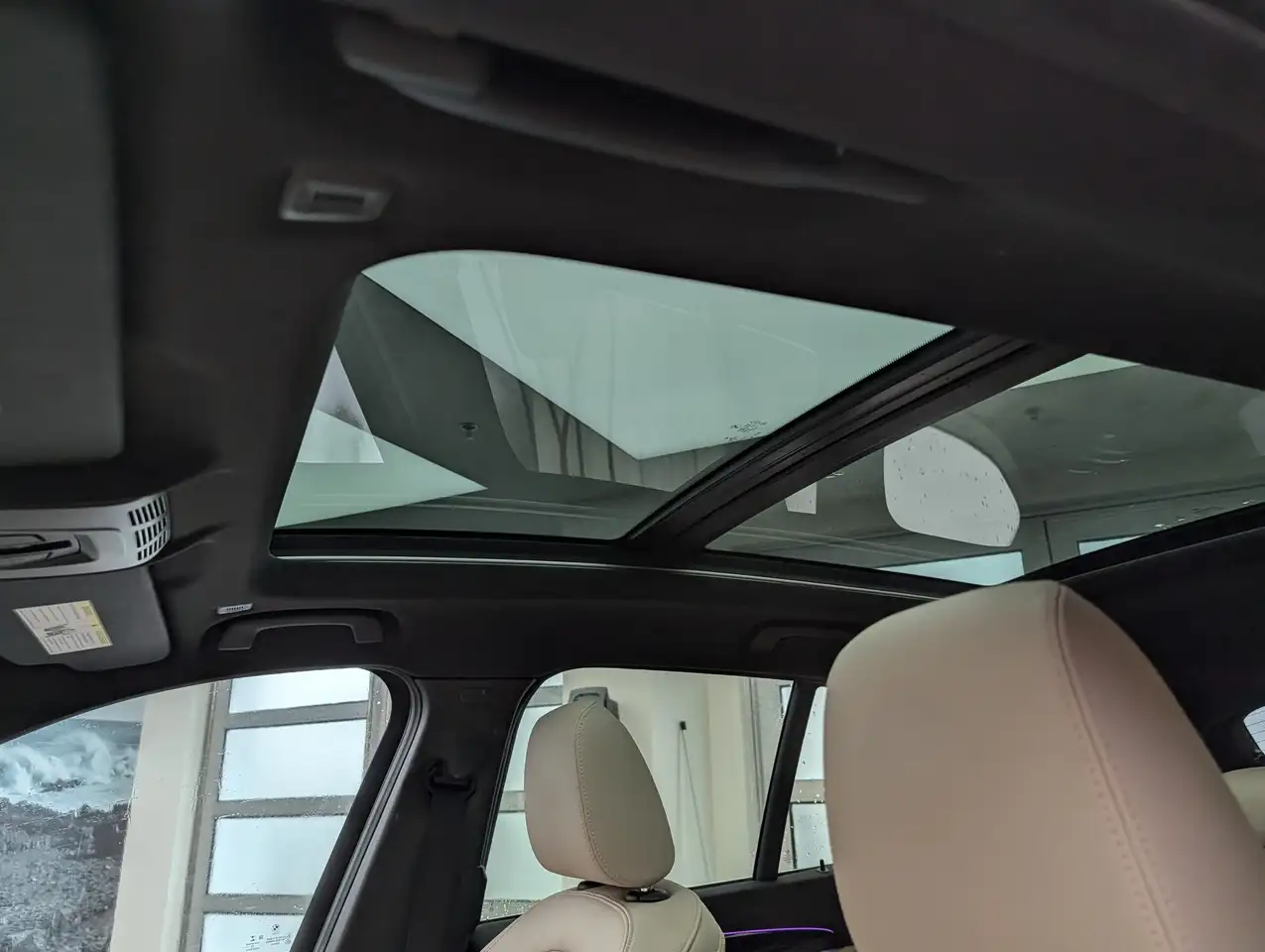 BMW X1 снимка BMW X1