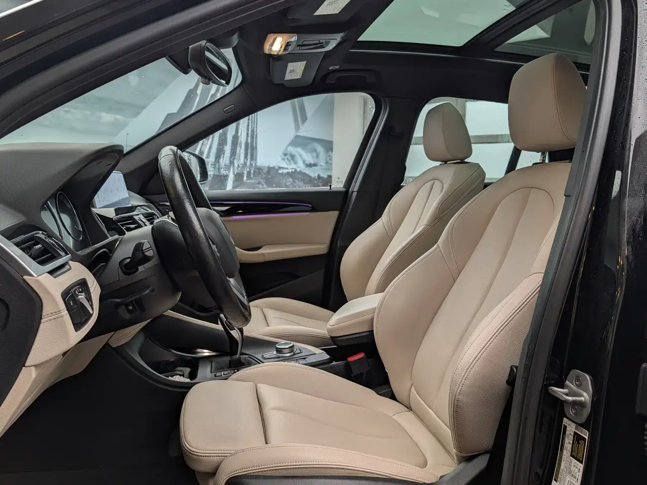 BMW X1 снимка BMW X1