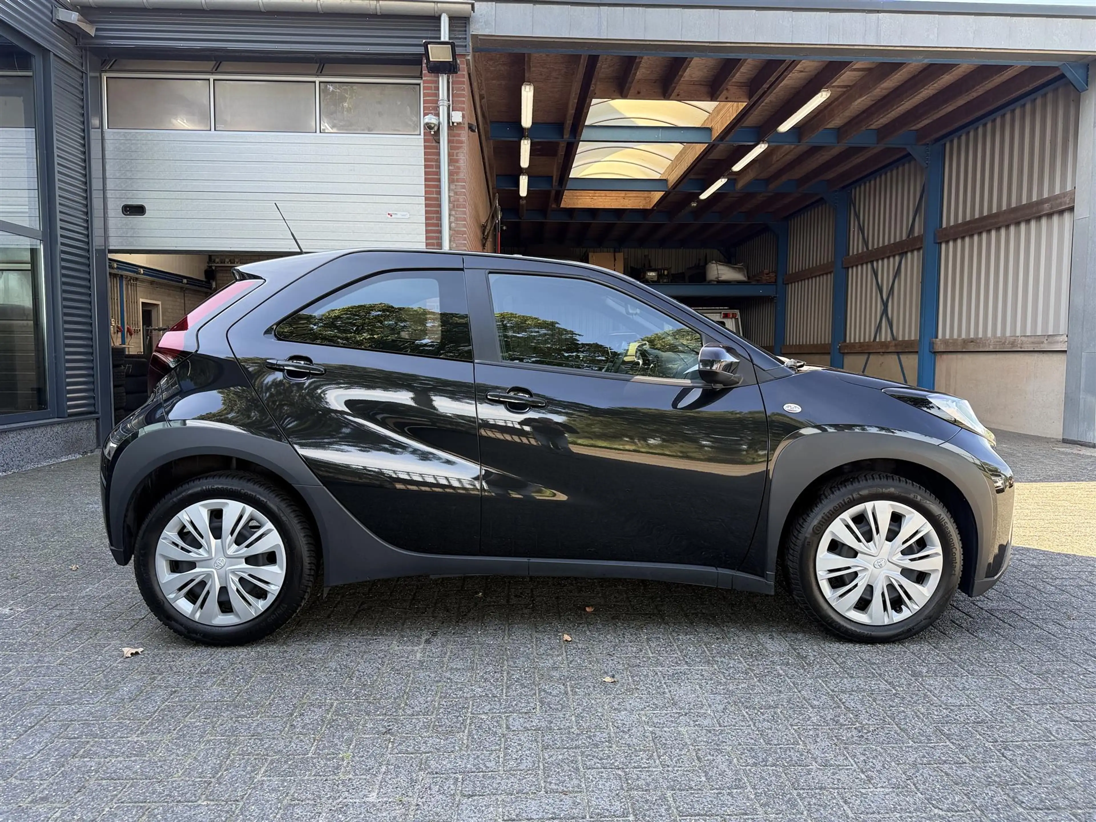 Toyota Aygo X 1.0 VVT-i MT Play — photo 6