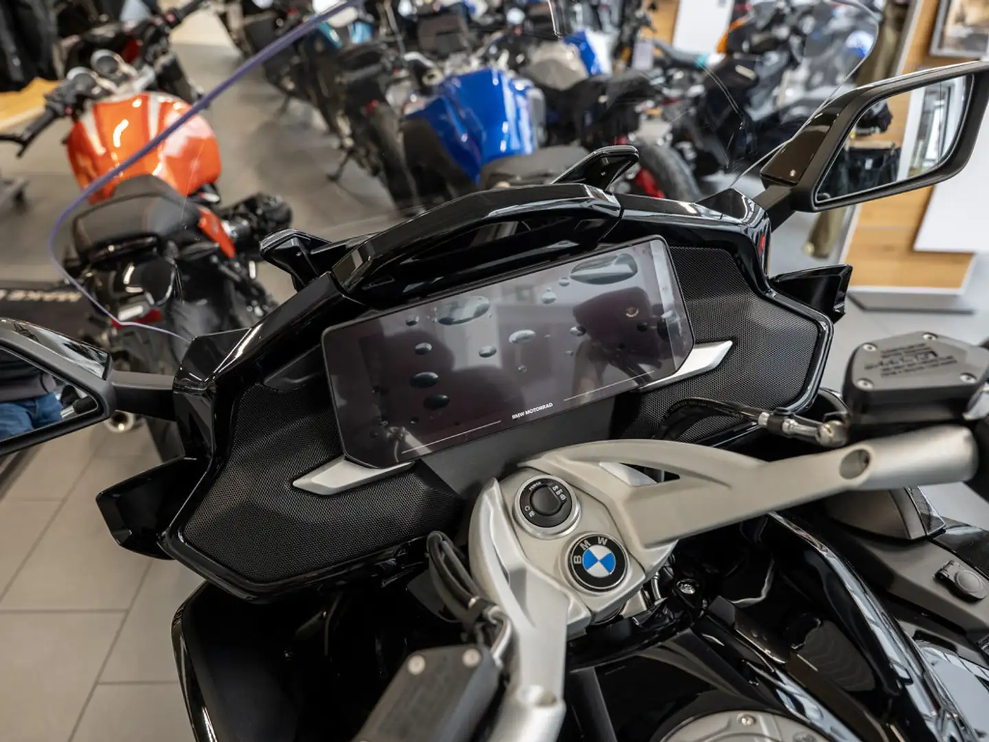 BMW K 1600 GTL KOMFORT-P. LED Diebstahlwarnanlage Noir - 2