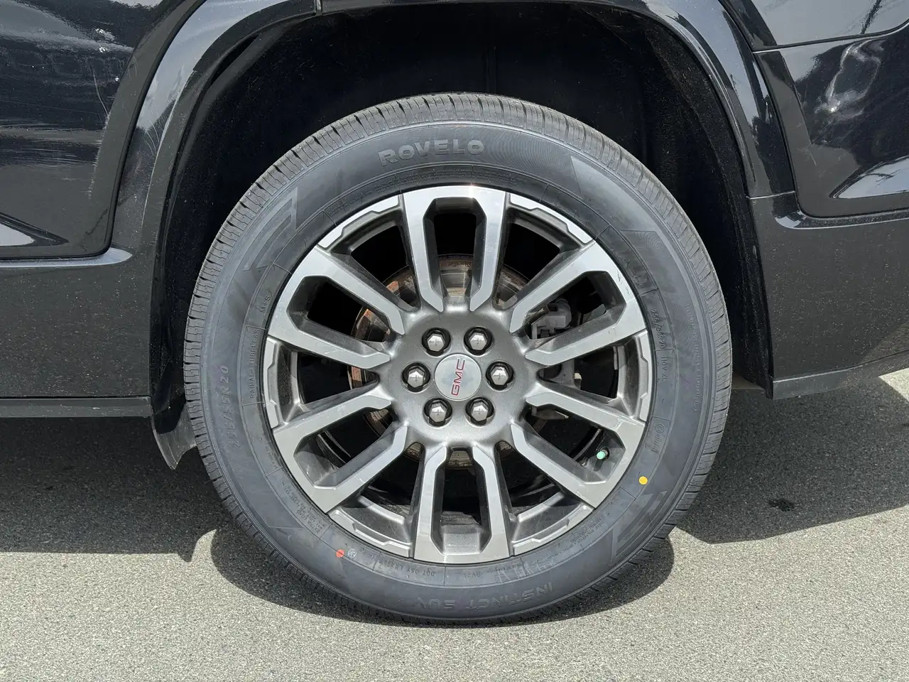 GMC Acadia снимка GMC Acadia