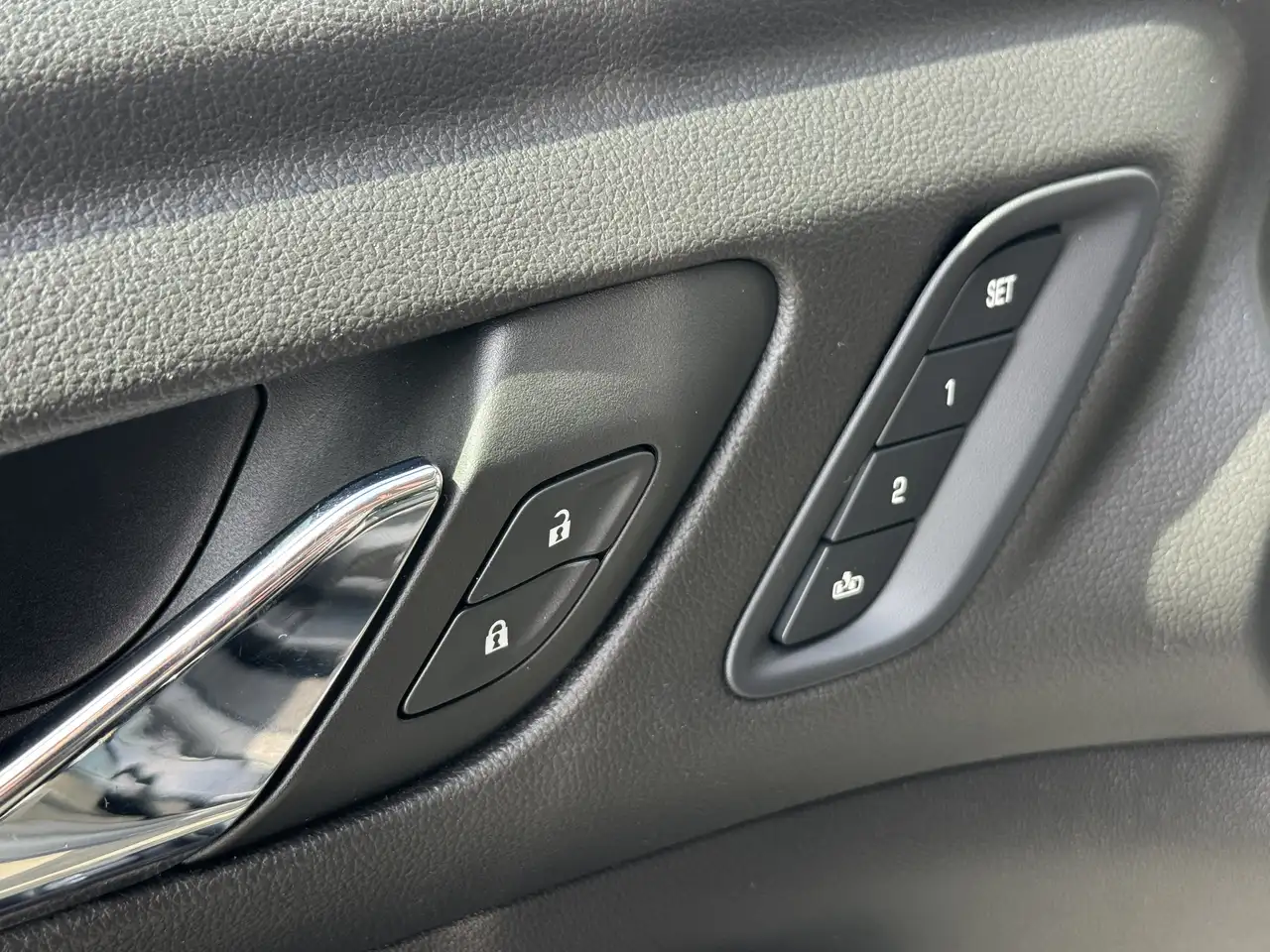 GMC Acadia снимка GMC Acadia