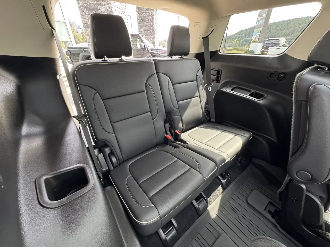 GMC Acadia снимка GMC Acadia