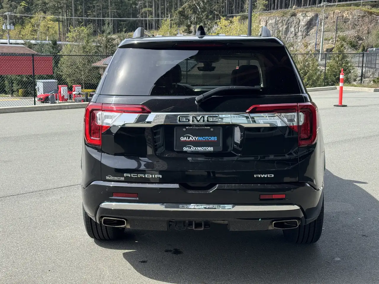 GMC Acadia снимка GMC Acadia