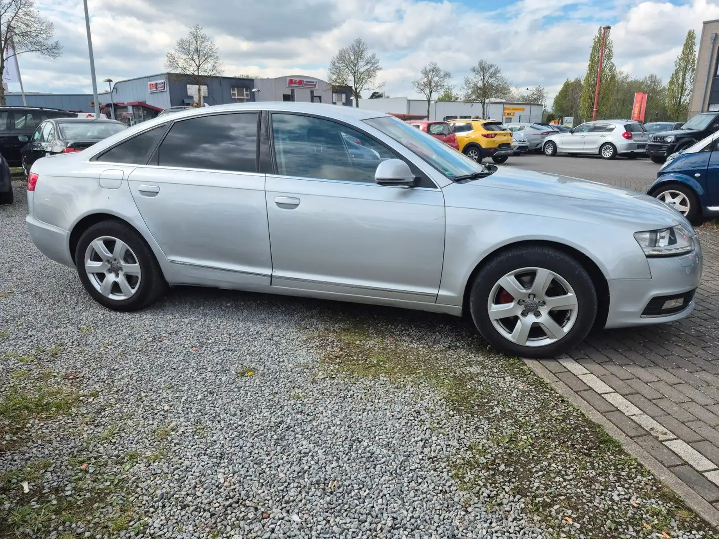 Audi A6 Lim. 2.0 TDI Automatik Navi LED Silber - 2