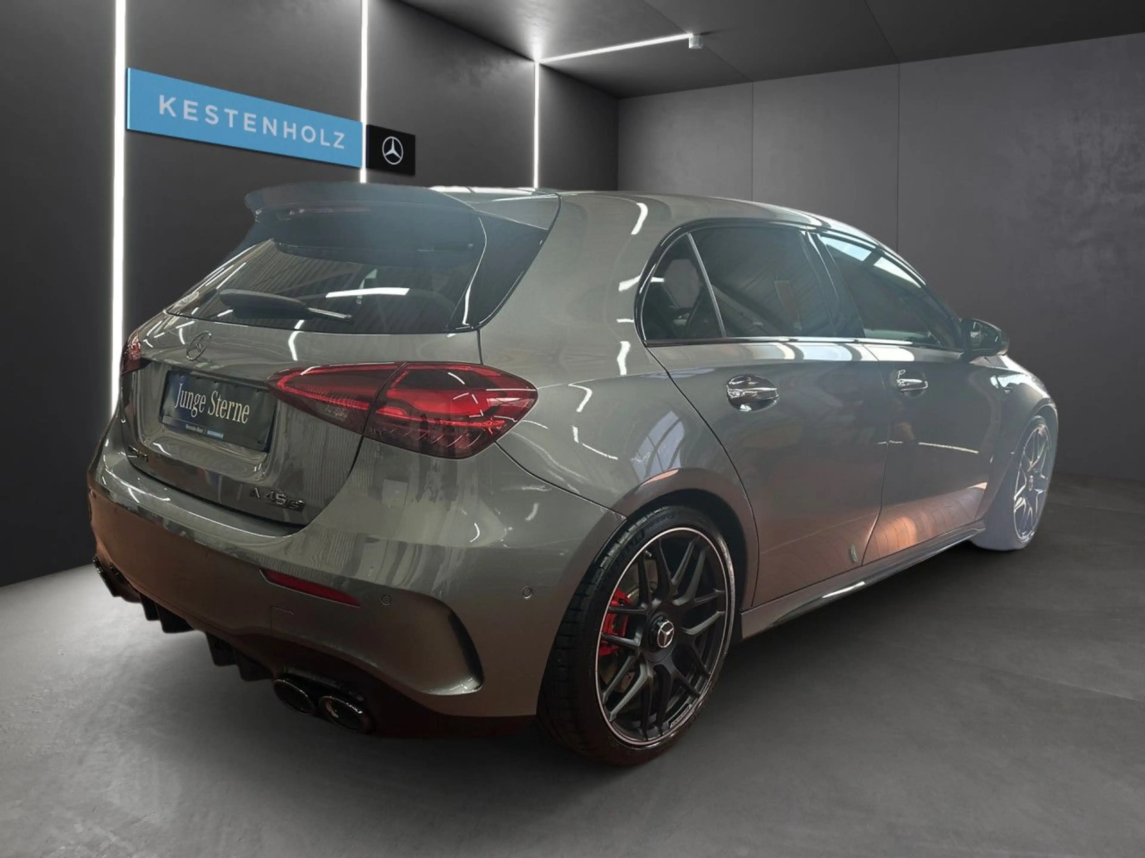 Mercedes-Benz A 45 AMG S 4M Driversp Perf-Sitze Multibeam Distr+ — photo 4