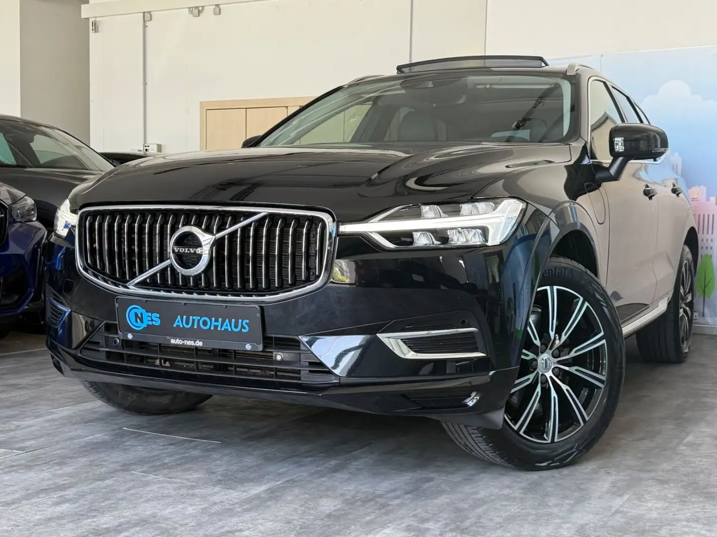 Volvo XC60 T6 AWD*INSCRIPTION RECHARGE*PANO*KAM*LEDER* Zwart - 1