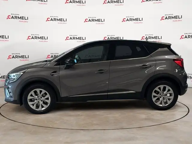 Renault Captur view 2