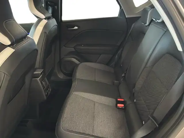 Renault Captur view 15