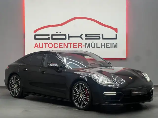 Porsche Panamera view 4