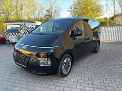 Hyundai STARIA 2.2 Prime 4WD 1 Hand Alu Autom Nav