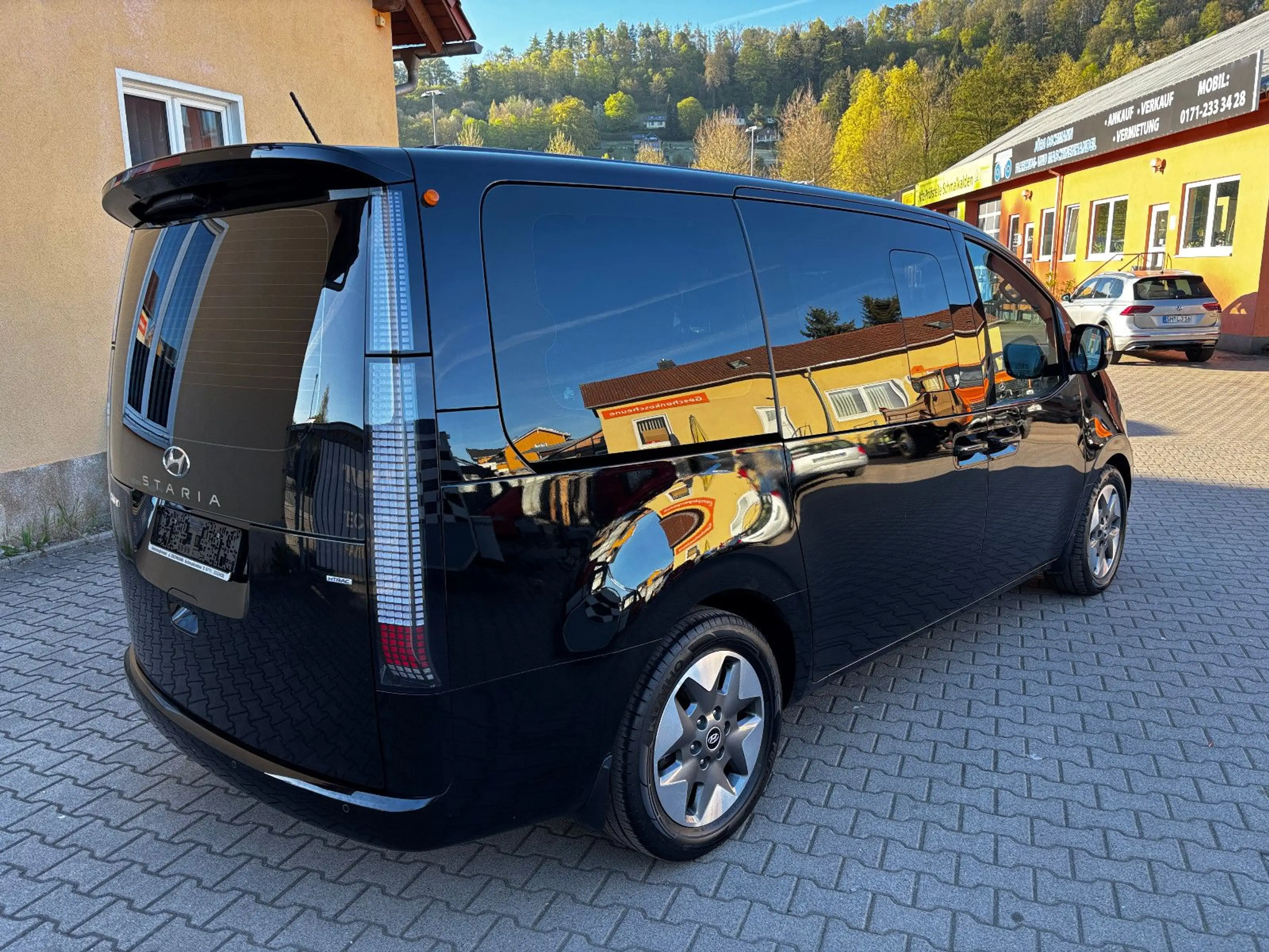 Hyundai STARIA 2.2 Prime 4WD 1 Hand Alu Autom Nav — photo 3