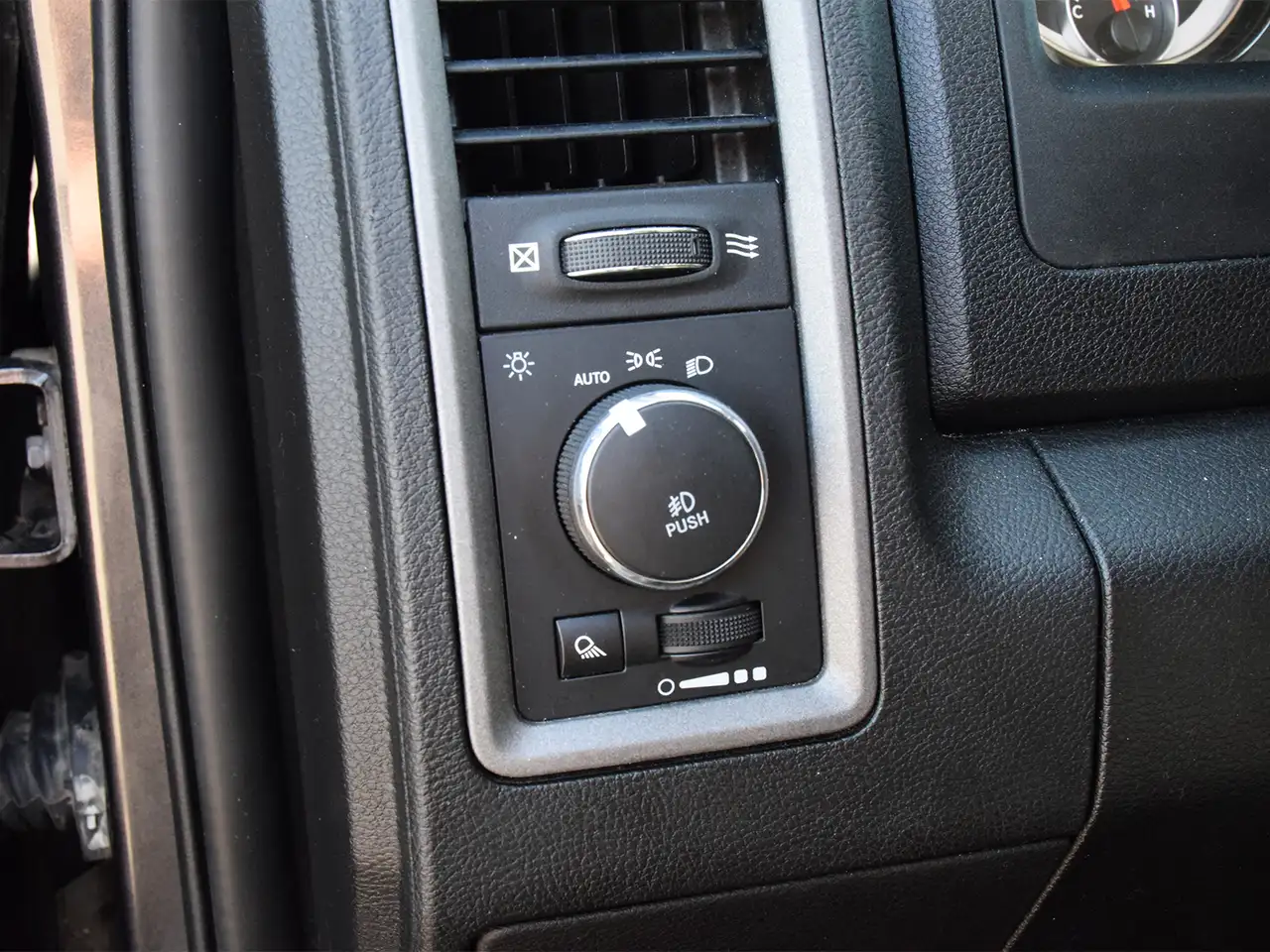RAM 1500 fotografie RAM 1500