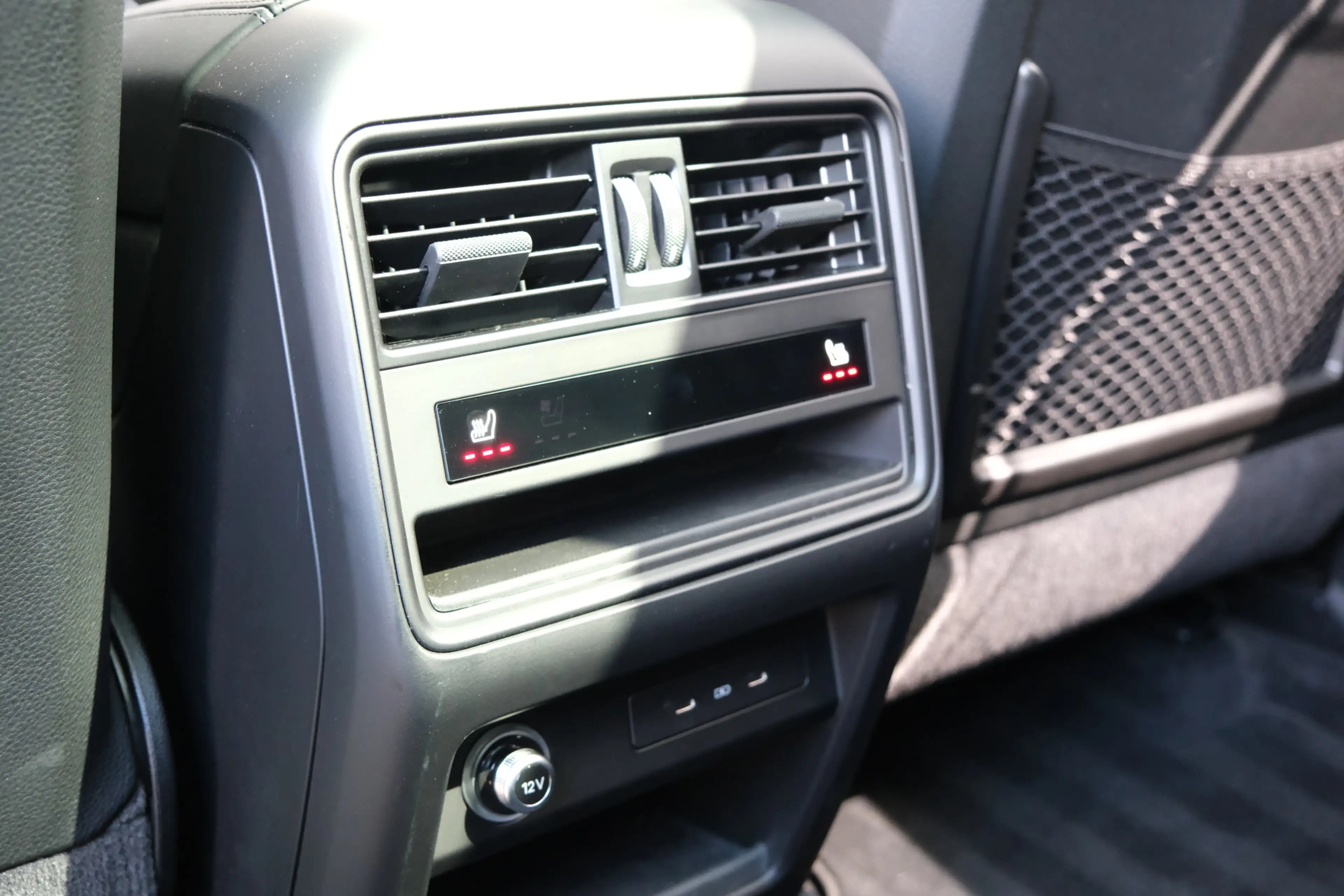 Porsche Cayenne E-Hybrid | BTW auto | Trekhaak | Bose | Schuifkant — photo 15