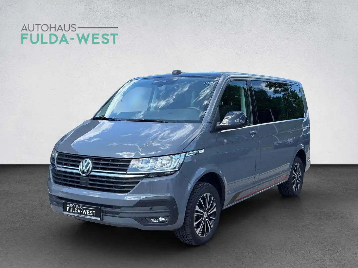 Volkswagen T6.1 Caravelle Edition DSG 4M Edition NavProAHK Grau - 1