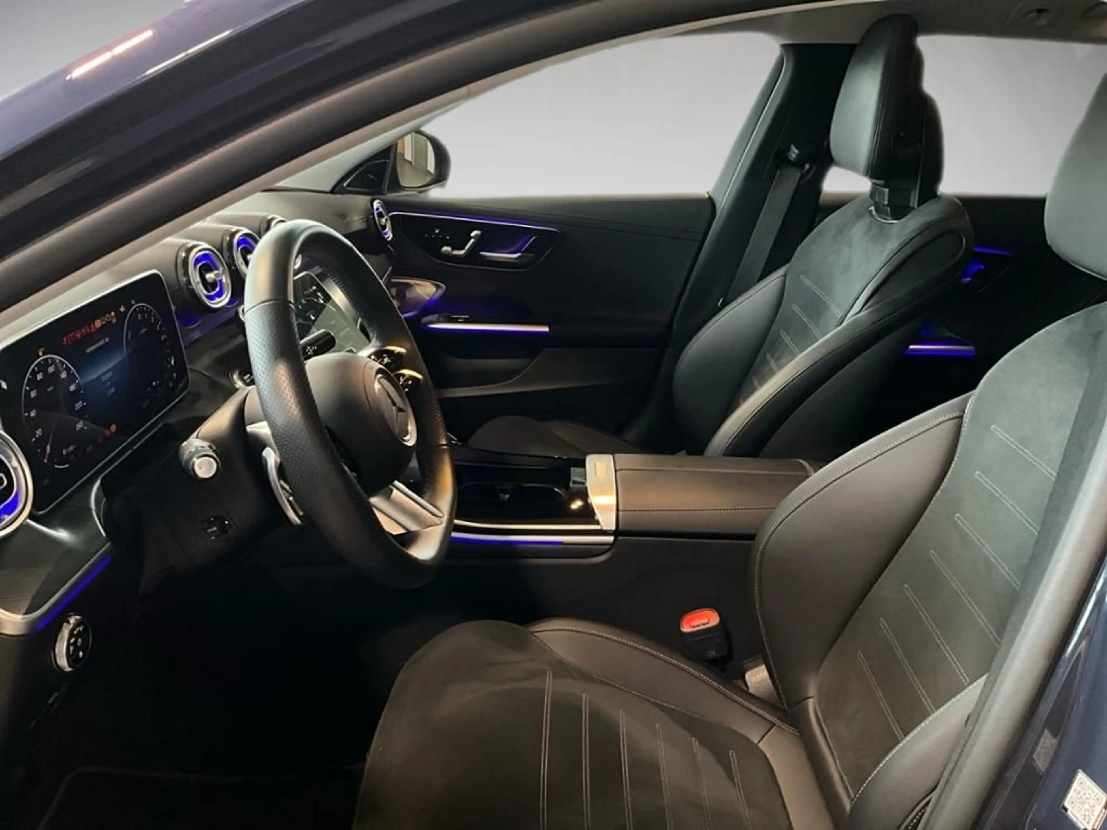 Mercedes-Benz C 300 de T AMG 360 ACC AHK AUT Kam. KeyLess LED — photo 8
