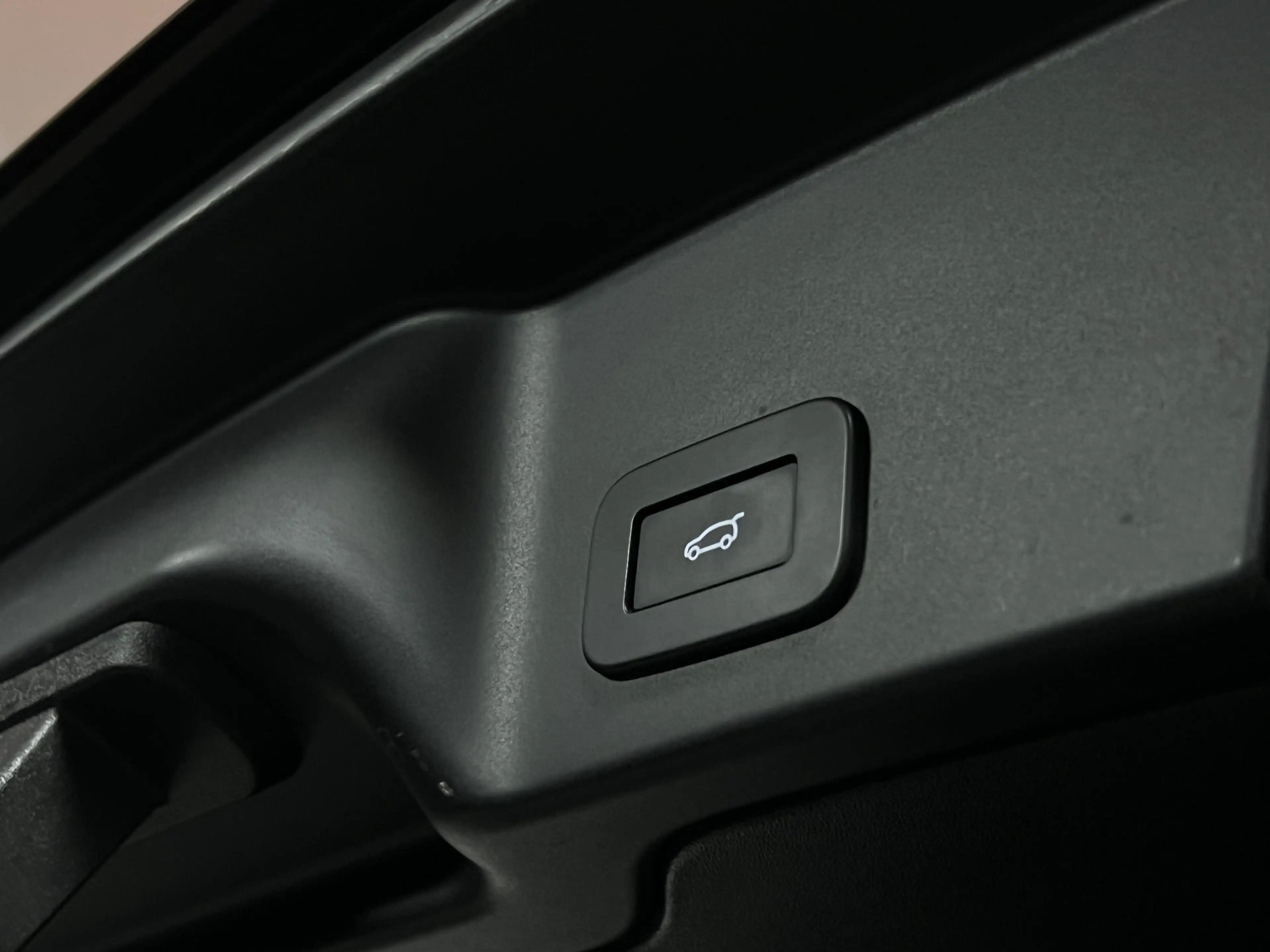 Land Rover Range Rover Evoque 1.5 P300e AWD R-Dynamic HSE | TREKHAAK | NAVI | KE — photo 12