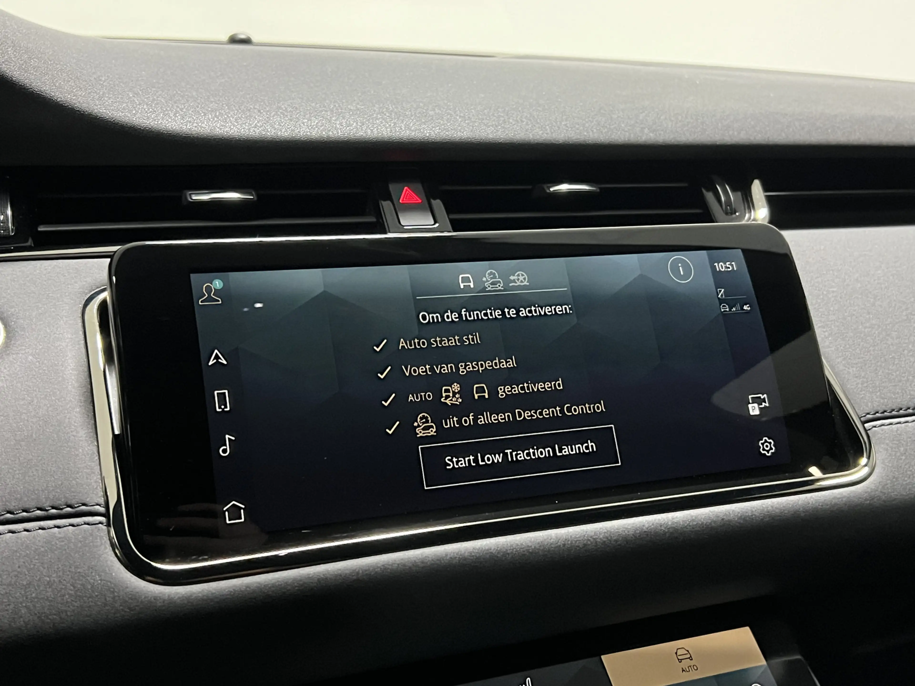 Land Rover Range Rover Evoque 1.5 P300e AWD R-Dynamic HSE | TREKHAAK | NAVI | KE — photo 27