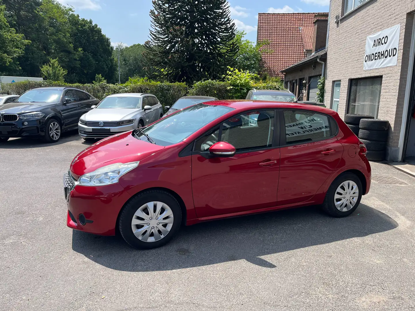 Peugeot 208 208 82 VTI Active Rouge - 1