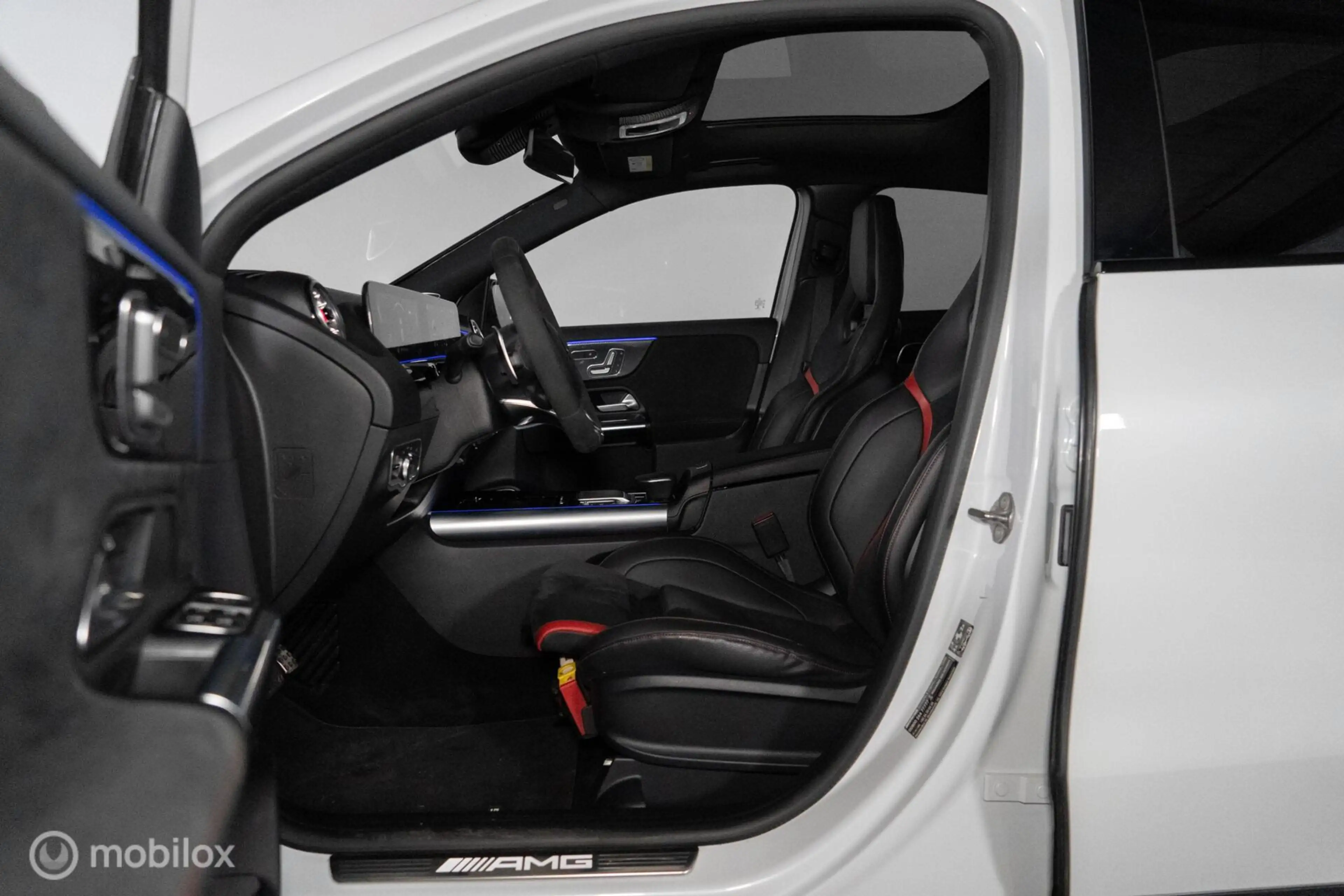 Mercedes-Benz GLA 45 AMG S 4MATIC+ PANO|MEMORY|BURM|KUIPST|360CAMERA — photo 21