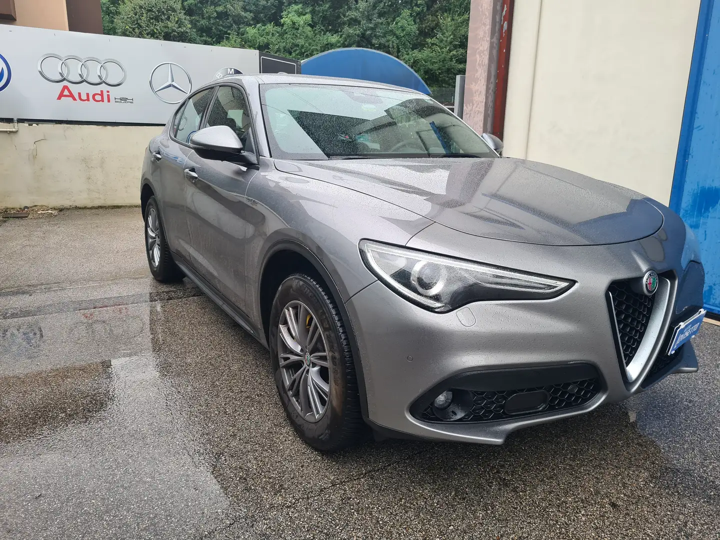 Alfa Romeo Stelvio Stelvio 2017 2.2 t Super Q4 210cv auto Grau - 1