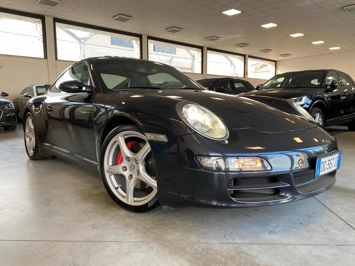Porsche 911 Carrera 4S Coupé Grigio - 2