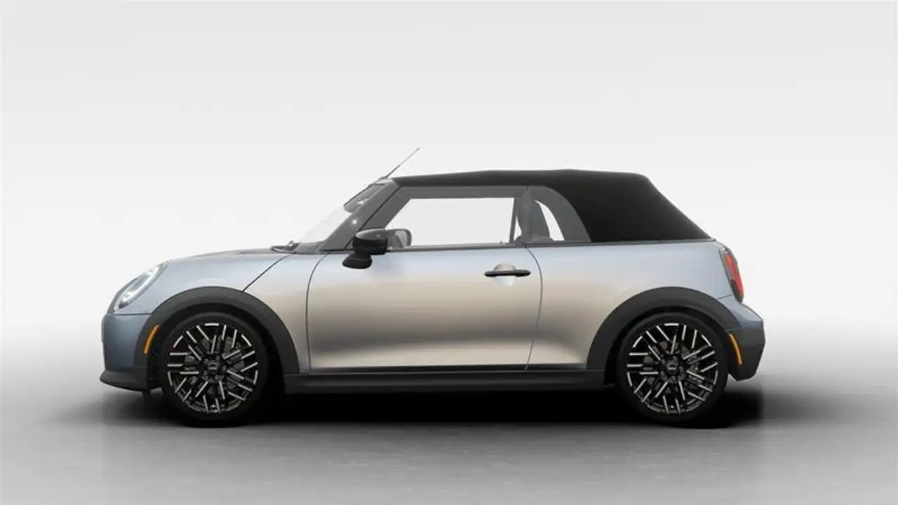 MINI Convertible снимка MINI Convertible