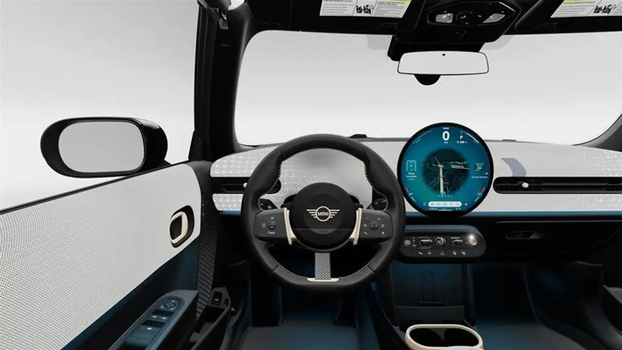 MINI Convertible снимка MINI Convertible