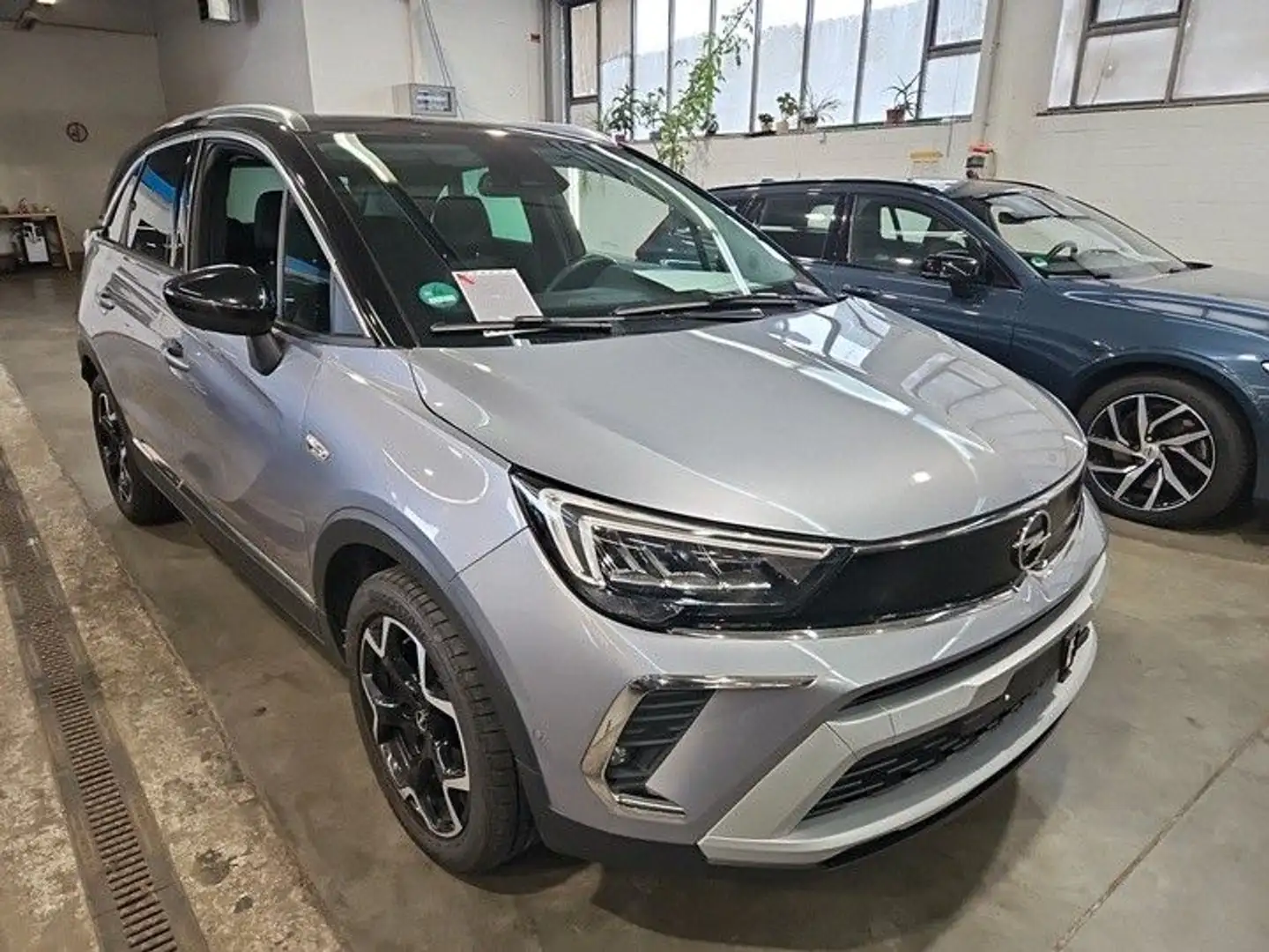 Opel Crossland X Grau - 2