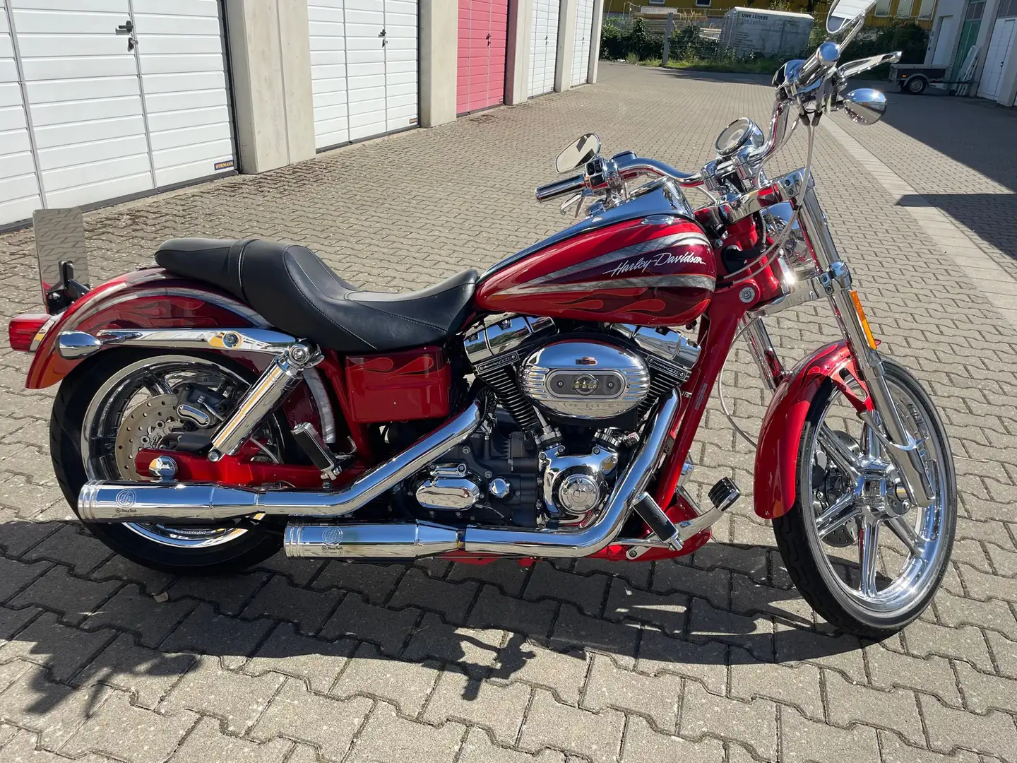 Harley-Davidson Dyna Glide FXDSE2, Dyna Screamin Eagle, red crimson Červená - 1