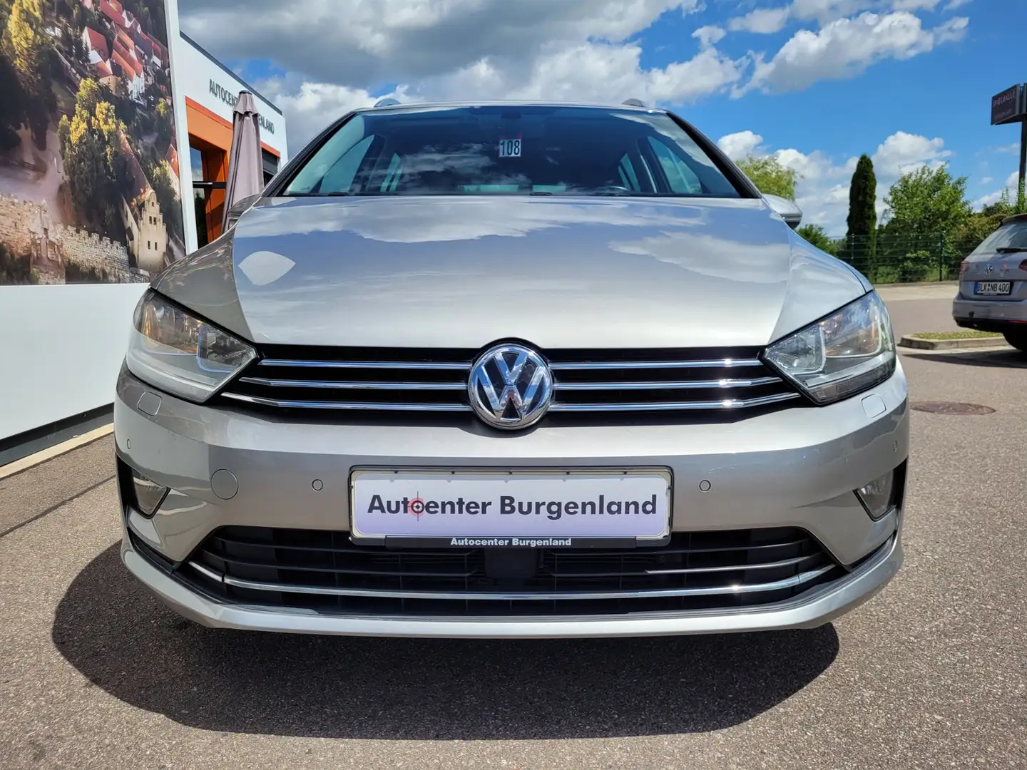 Volkswagen Golf Sportsvan VII 1.2 TSI Sound NAVI+ACC+SITZHEIZUNG Silber - 2
