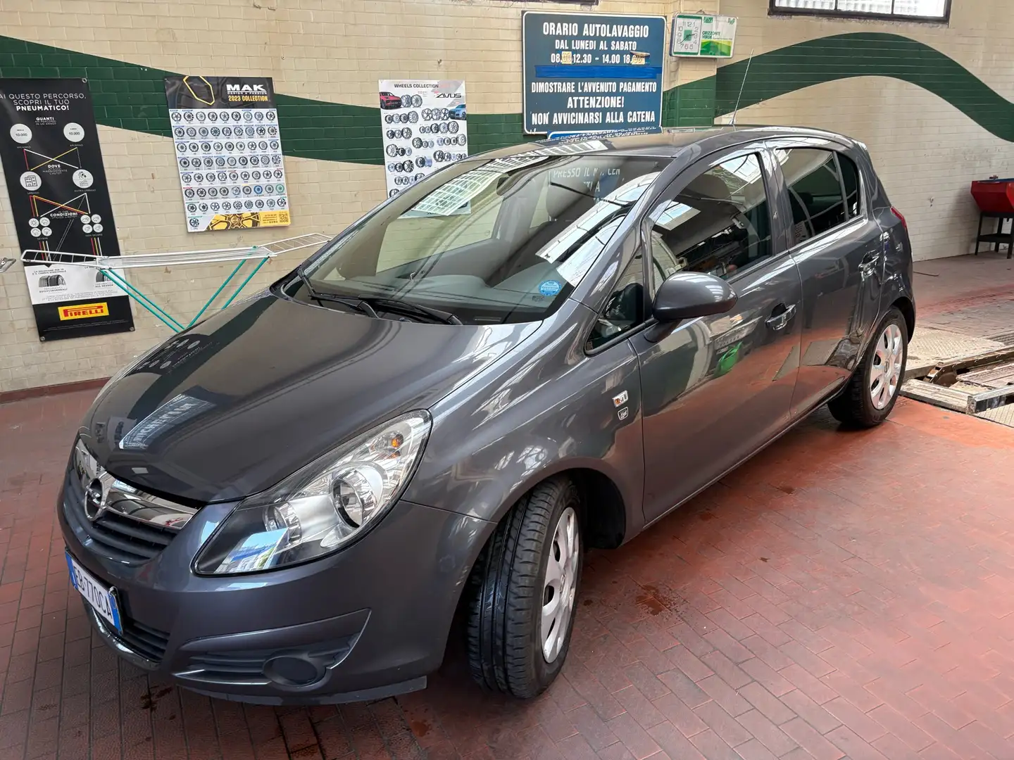 Opel Corsa 5p 1.2 Edition 85cv ideale Per Neopatentato Grijs - 1