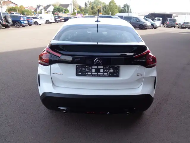Citroen C4 view 5