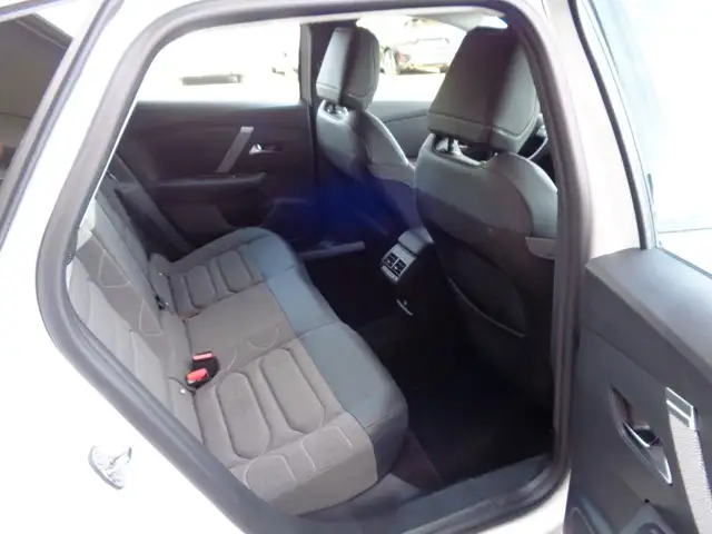 Citroen C4 view 13