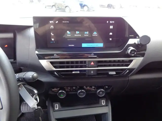 Citroen C4 view 12