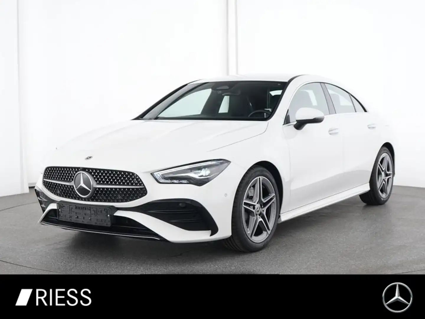 Mercedes-Benz CLA 200 Coupé AMG Sport Navi LED W-Paket Keyless Bílá - 1