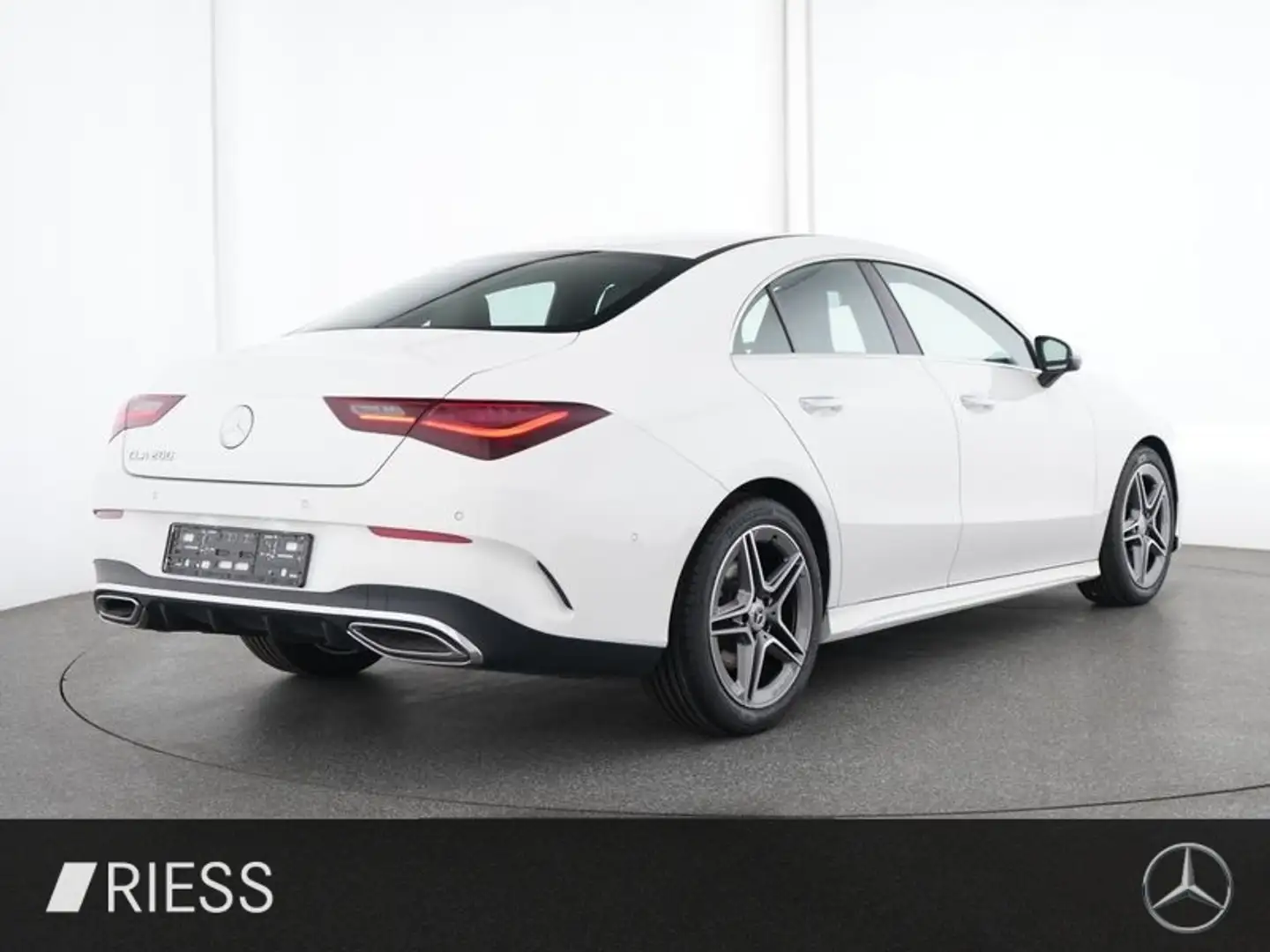 Mercedes-Benz CLA 200 Coupé AMG Sport Navi LED W-Paket Keyless Bílá - 2