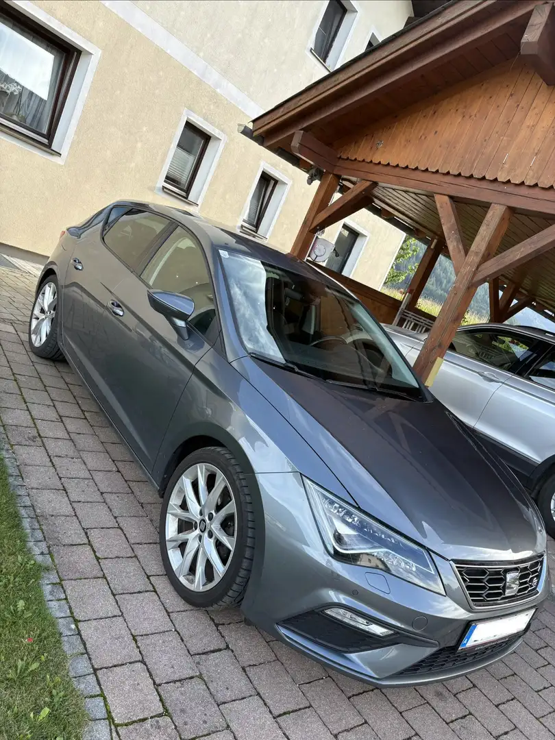 SEAT Leon FR 1,4 TSI Start-Stopp Grau - 2