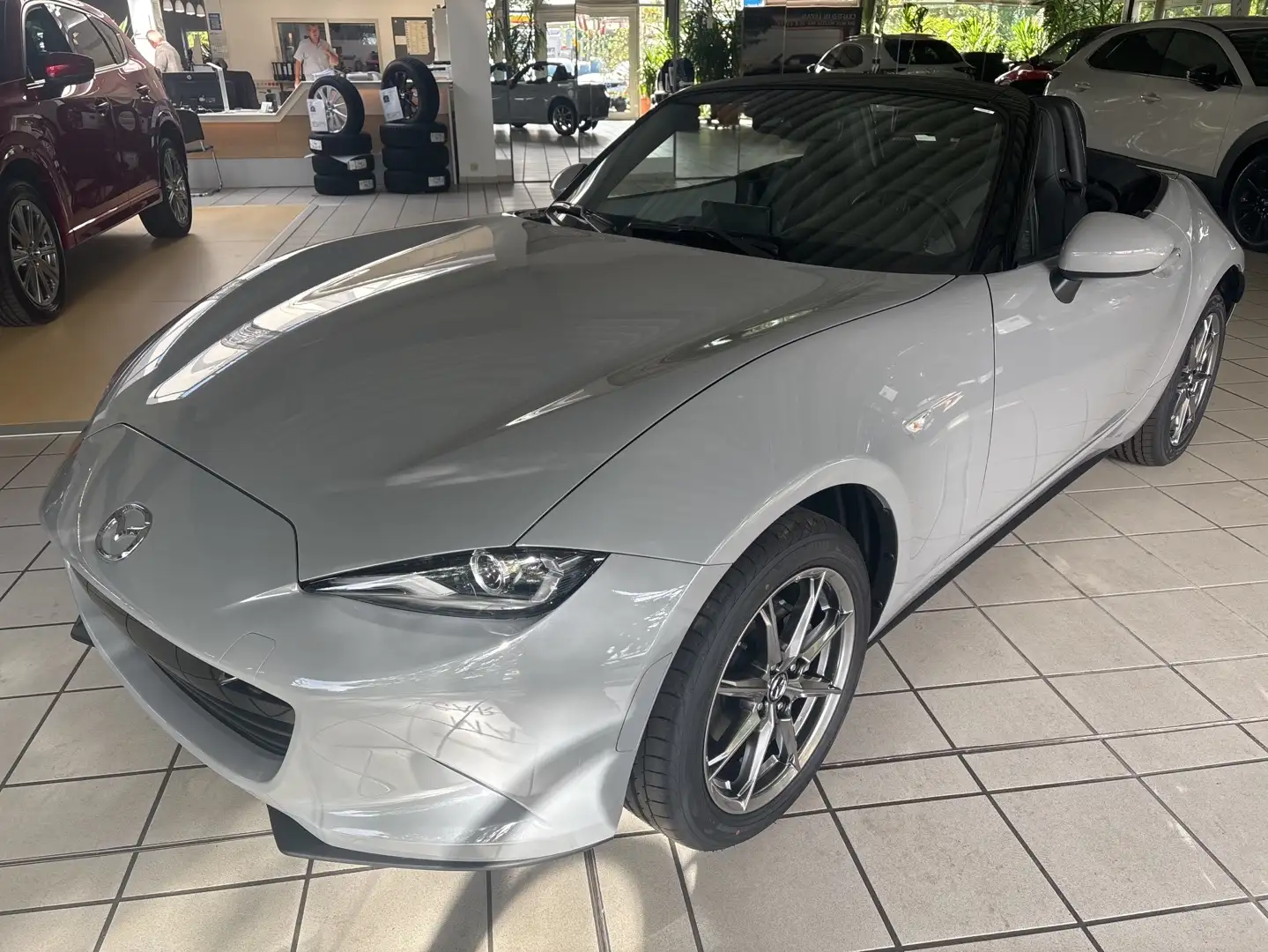Mazda MX-5 Exclusive-Line SKYACTIV-G 132 Grau - 1