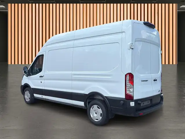 Ford Transit view 4