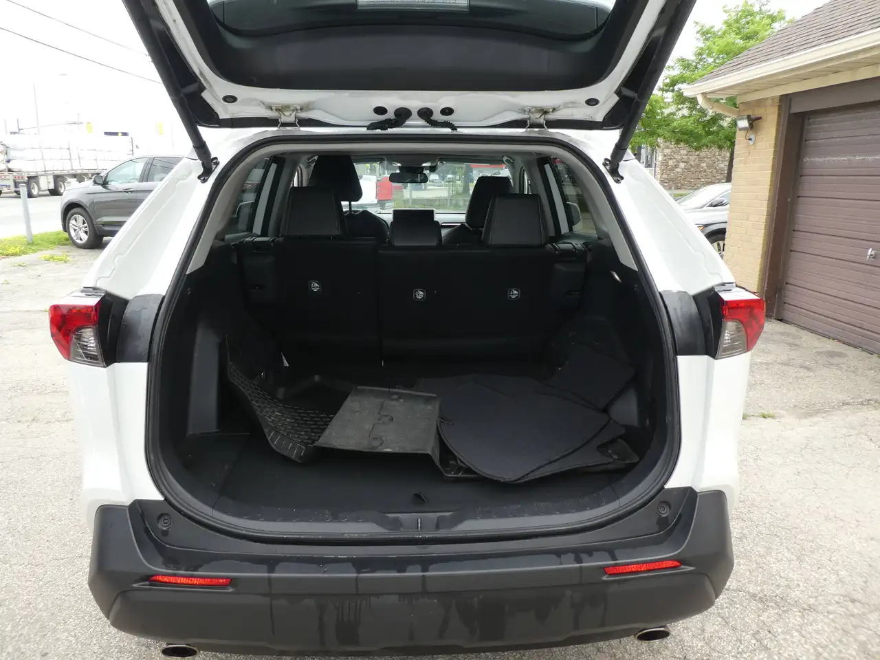 Toyota RAV 4 снимка Toyota RAV 4
