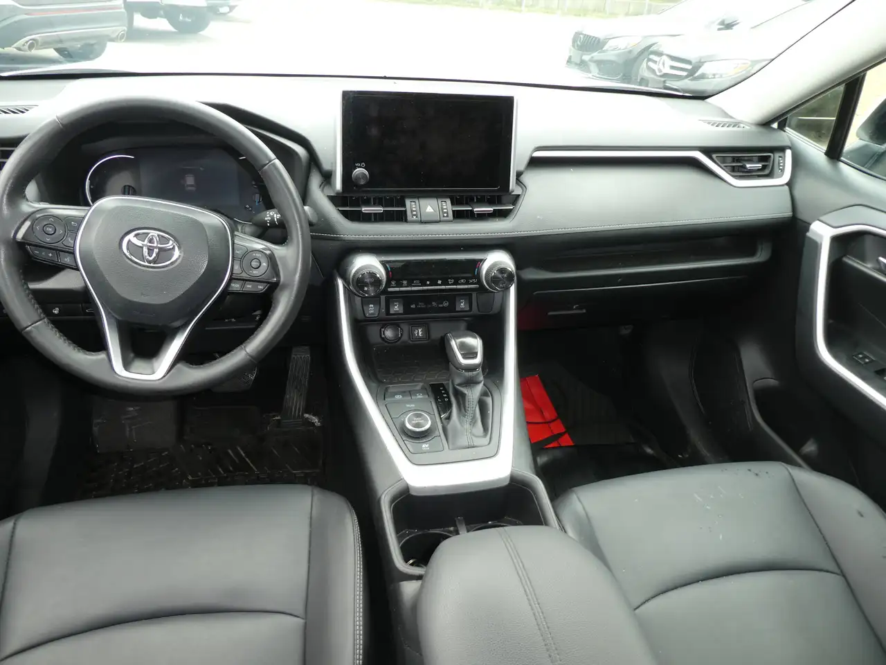 Toyota RAV 4 снимка Toyota RAV 4