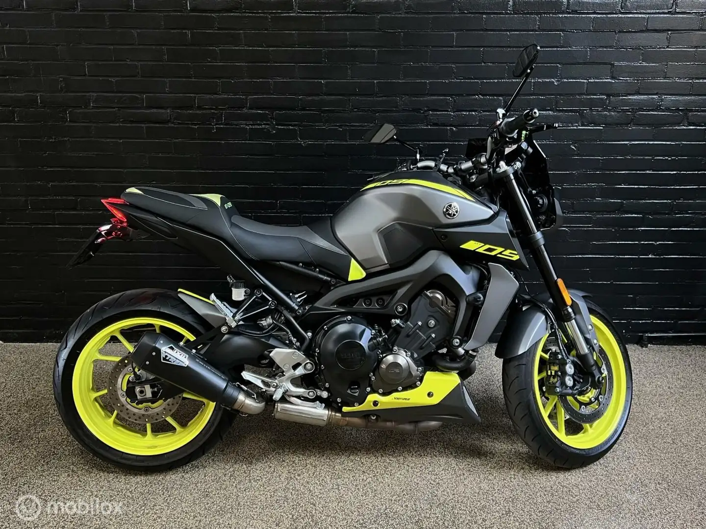 Yamaha MT-09 ABS - 1