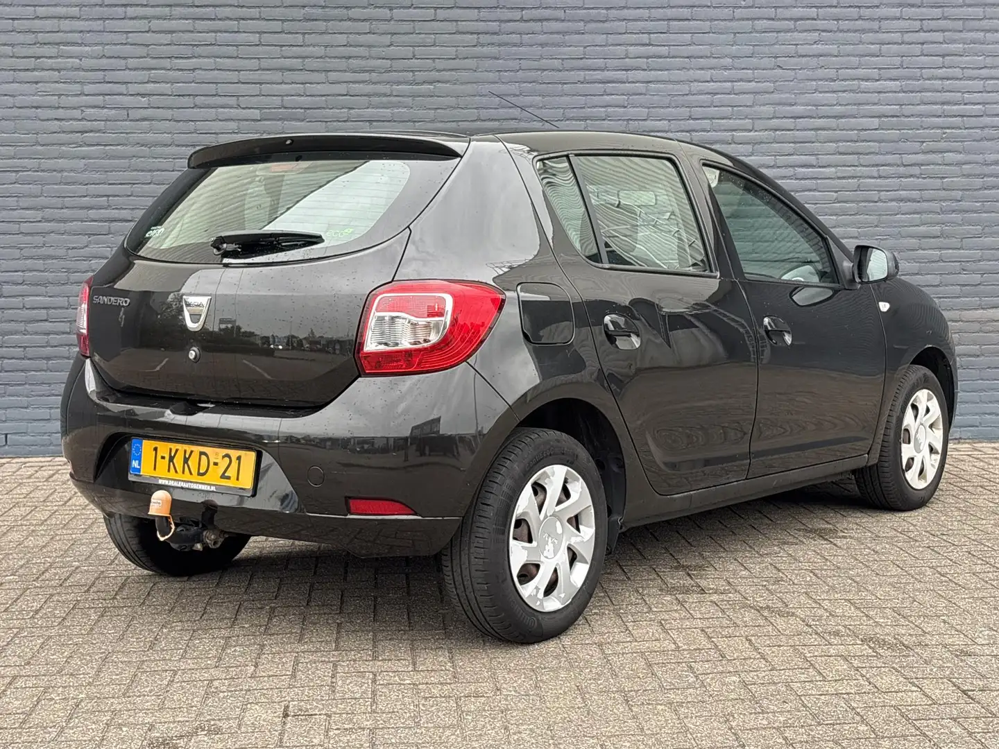 Dacia Sandero 0.9 TCe Lauréate | Cruise | Airco | Navi | Trekhaa Zwart - 2