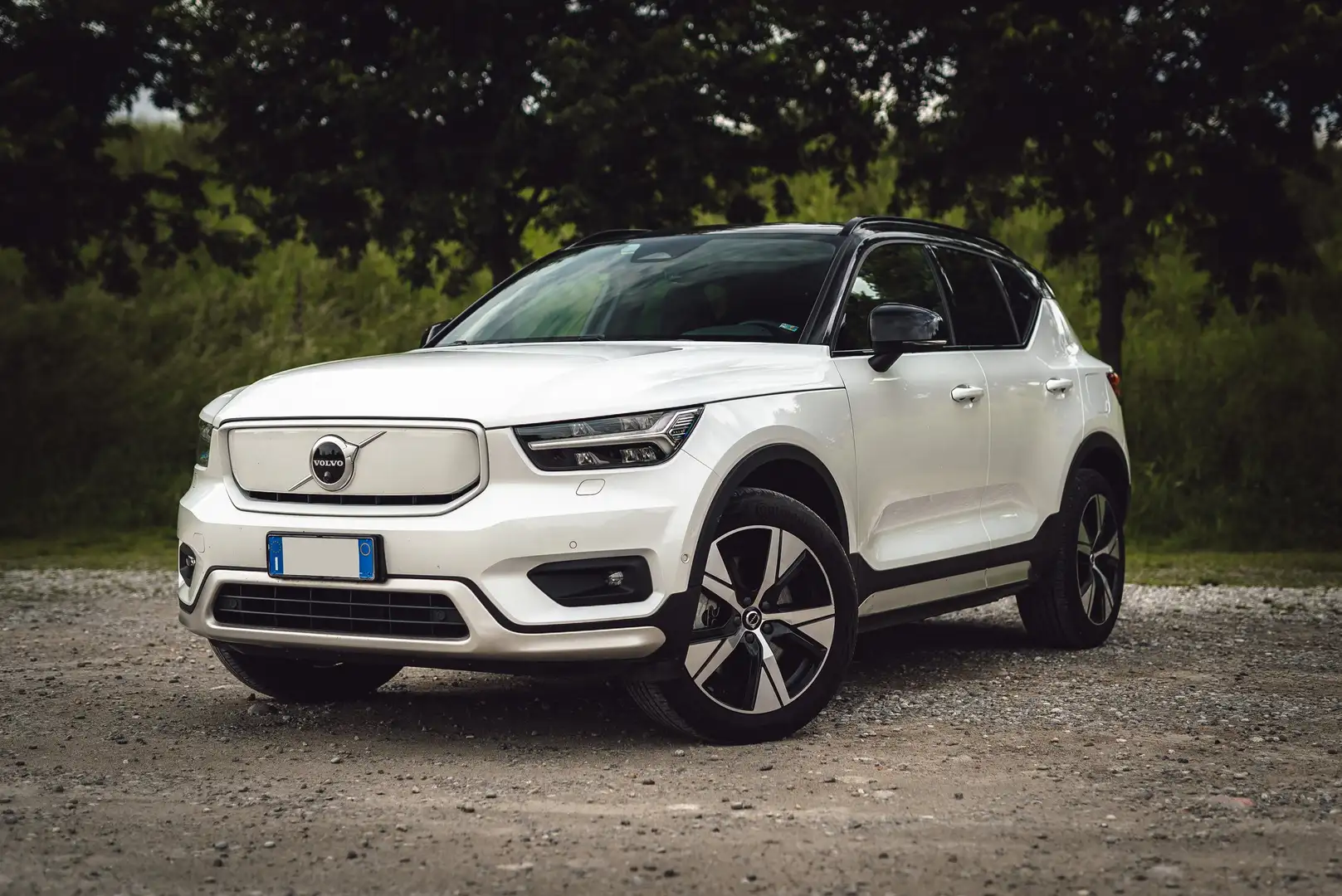 Volvo XC40 Single Motor MY23 Recharge | ULTIMATE Bianco - 1