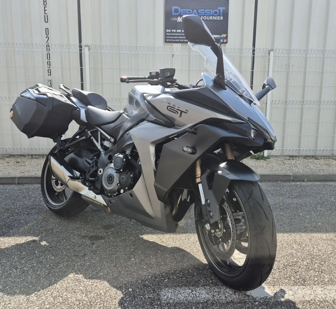 Suzuki GSX S 1000GT Gris - 1