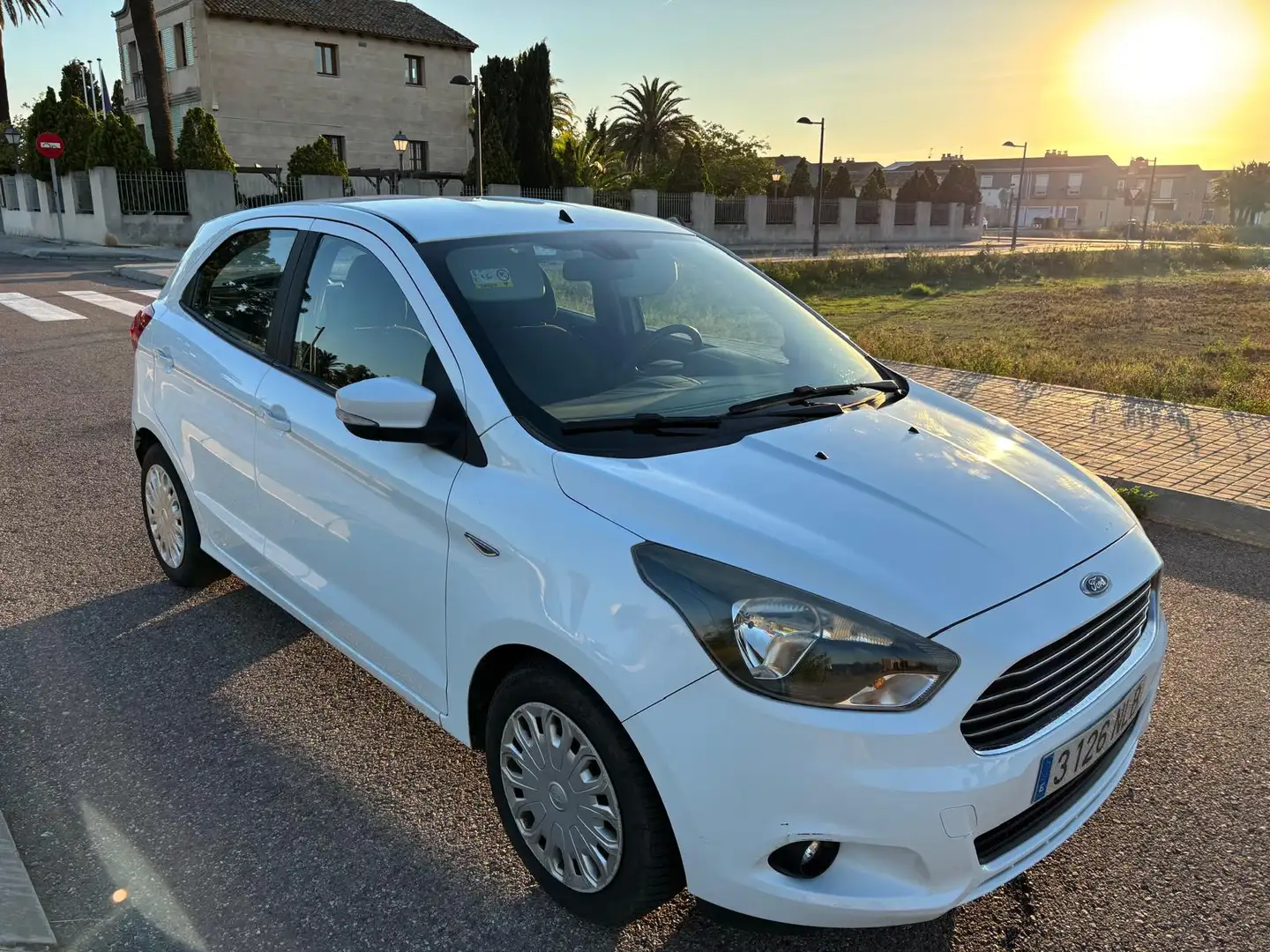 Ford Ka/Ka+ Ka 1.19 Ti-VCT Essential Essential Blanco - 1