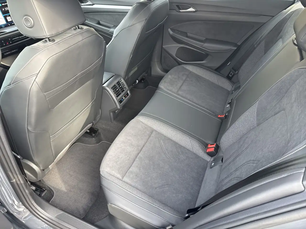 Volkswagen Golf VIII Style 1.5 eTSI DSG, AHK, HEAD-UP, миниатюра 12