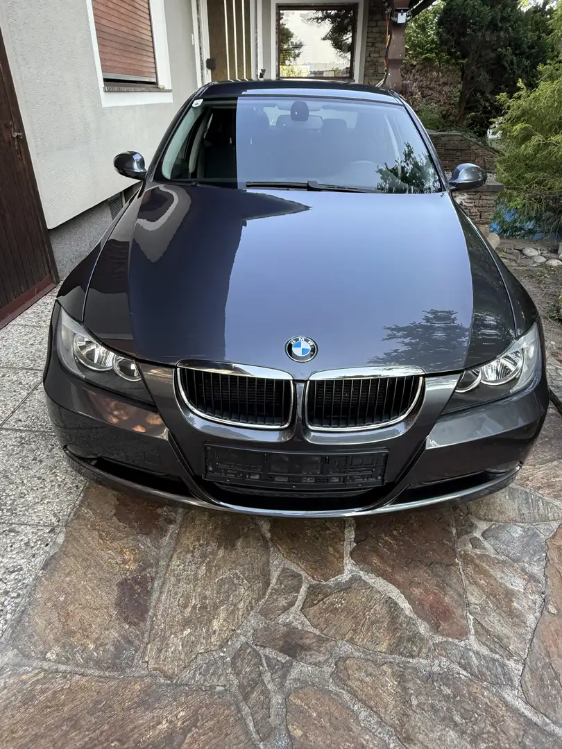 BMW 318 318i Österreich-Paket Grau - 1